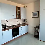 Vip - Sea View - Pool & Tennis - Free Parking Daire Sanremo