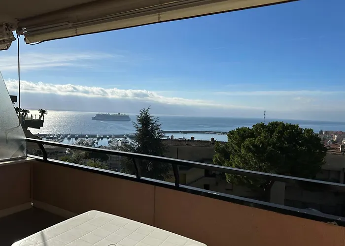 Vip - Sea View - Pool & Tennis - Free Parking 公寓 *